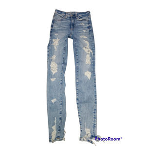 American Eagle 00R Super Hi Rise Jegging Light wash distressed destroyed next